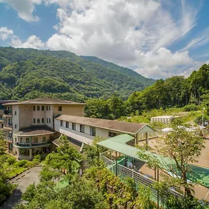 https://hakonenomori-okada.hotelshakone.com